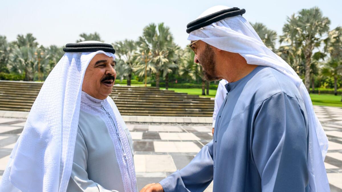 Sheikh Mohamed bin Zayed with King Hamad bin Isa Al Khalifa. — Wam