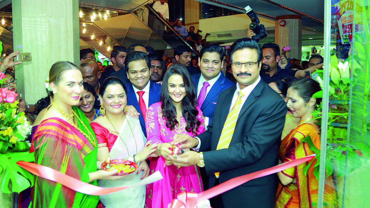 Preity Zinta opens Al Adil Supermarket in Bahrain