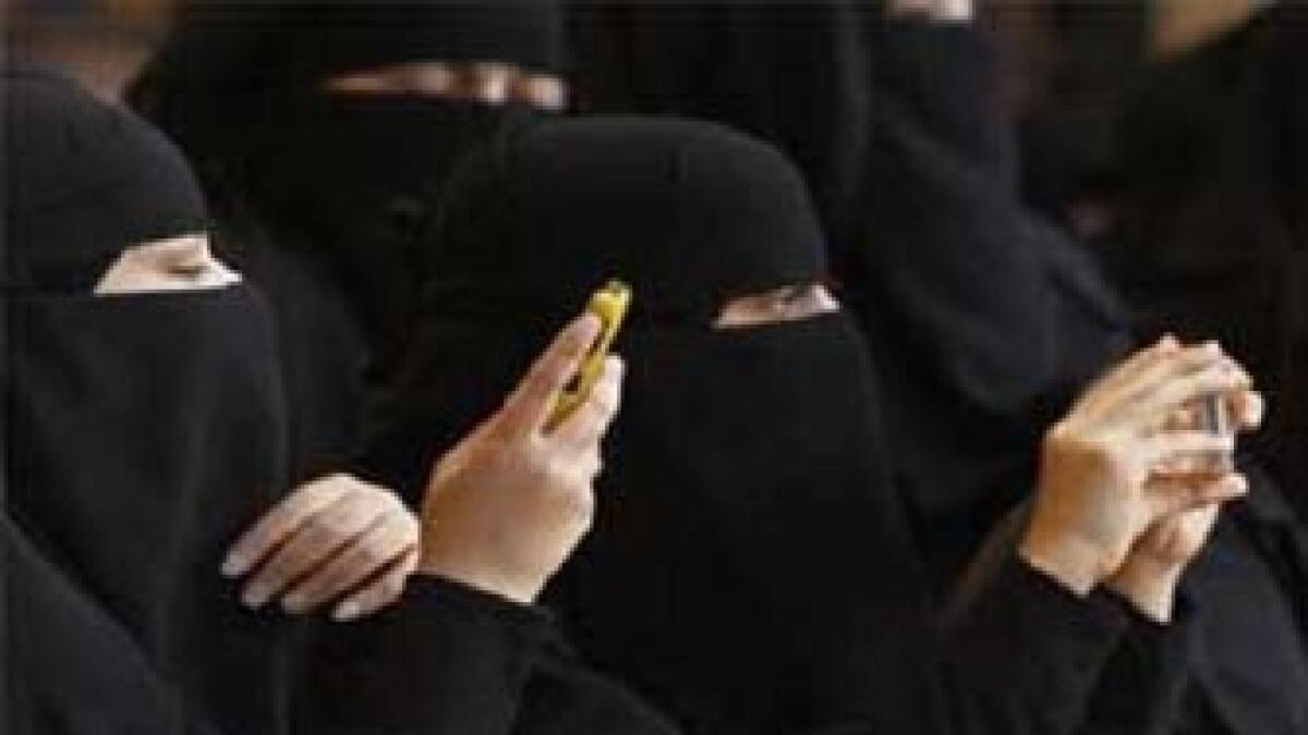 Saudi women have $100 billion as bank deposits!