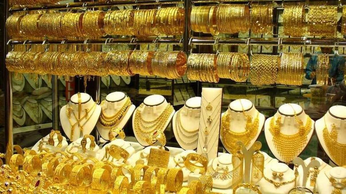 Dubai gold dips as dollar firms, buy 22k at Dh137
