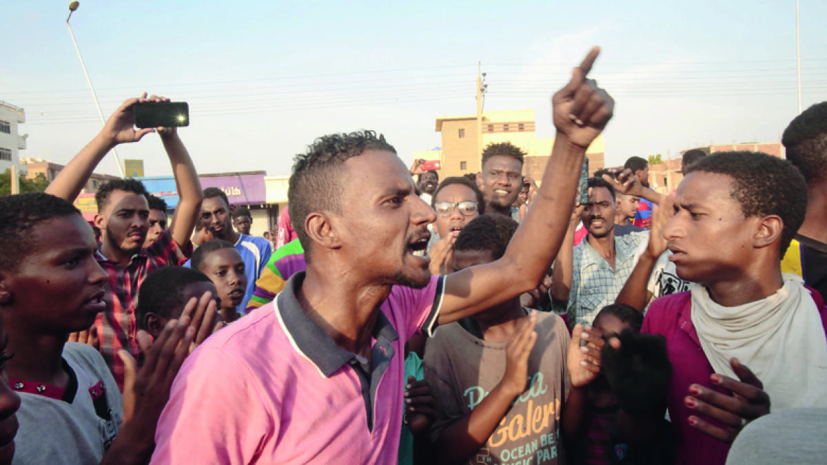 5 protesters shot dead in Sudan ahead of talks